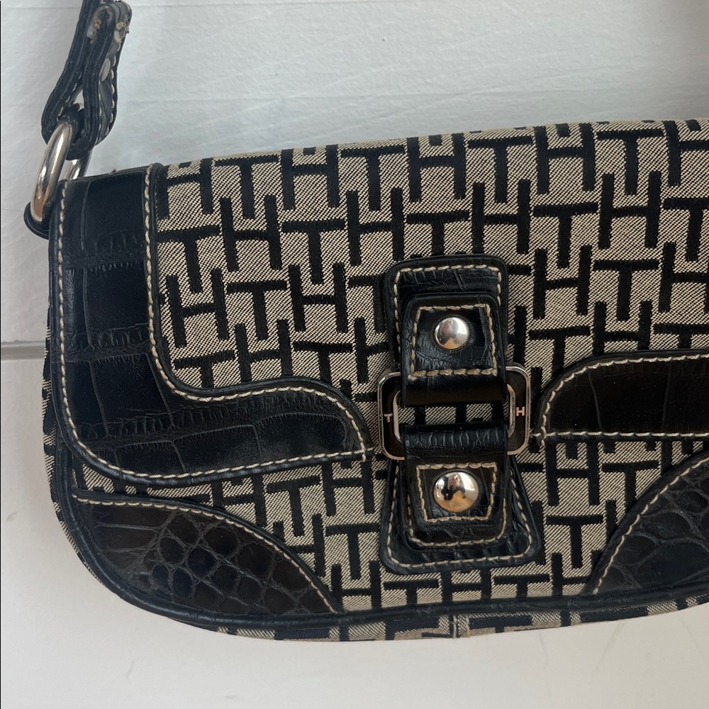 Tommy Hilfiger Woven Monogram Canvas Shoulder Bag with Black Trim - Picture 3 of 15